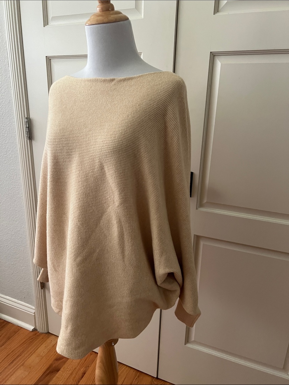 Kerisma Ryu Sweater M/L - Picture 9 of 16